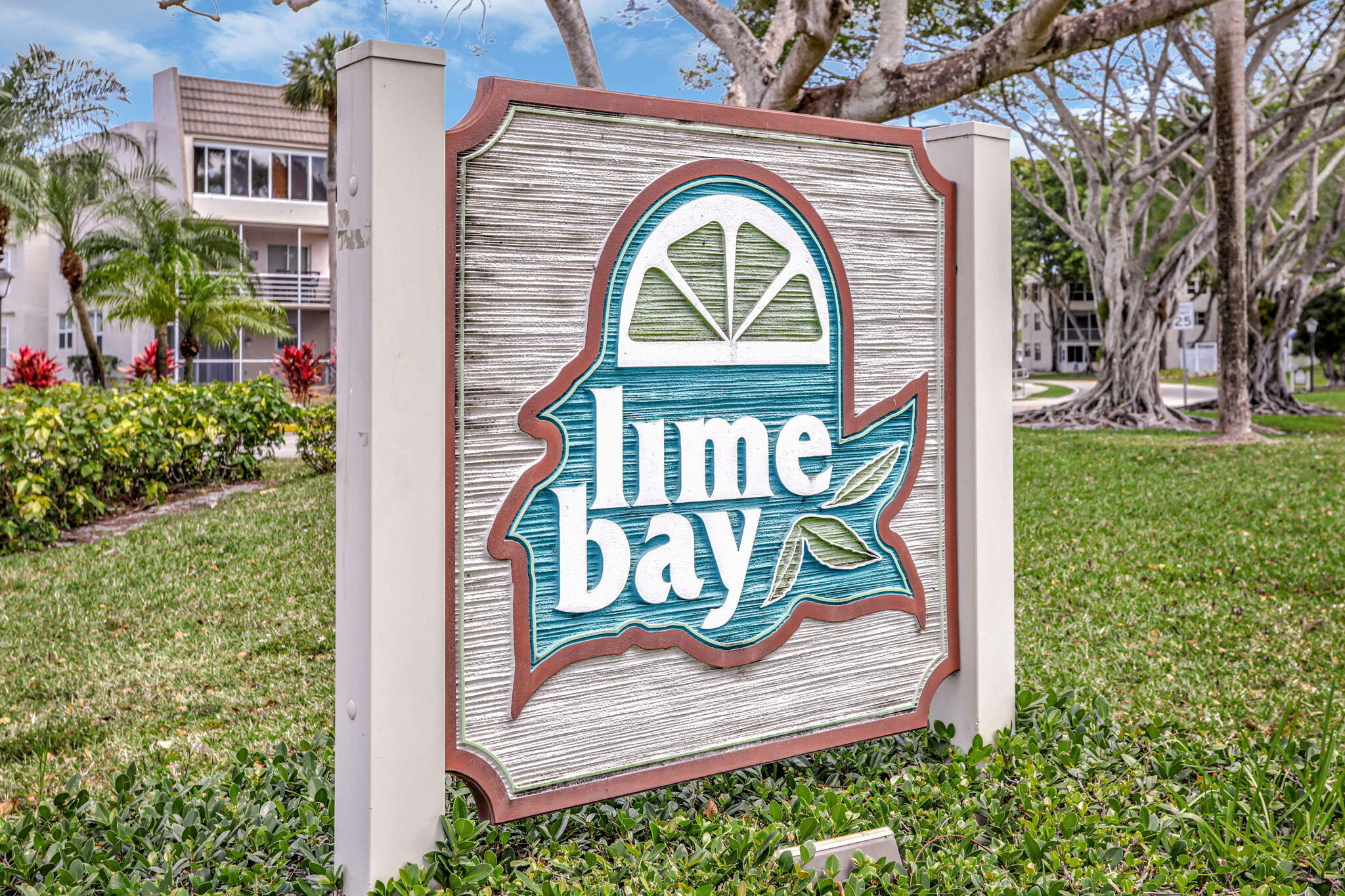 LIME BAY CONDOMINIUM 4 - Residential