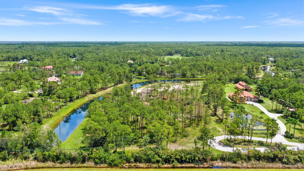 Photo of 13945 Deer Creek Drive, Palm Beach Gardens, FL 33418 (MLS # R10625597)