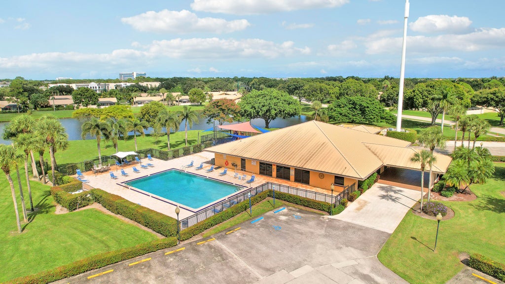 Photo of 5653 Golden Eagle Circle, Palm Beach Gardens, FL 33418 (MLS # B26037958)