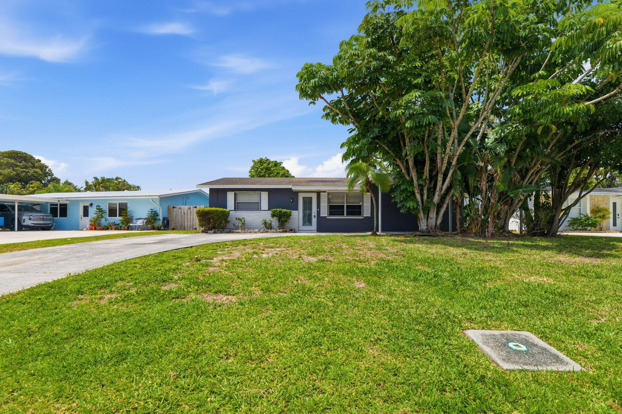 PALM BEACH GARDENS ESTATES - Residential