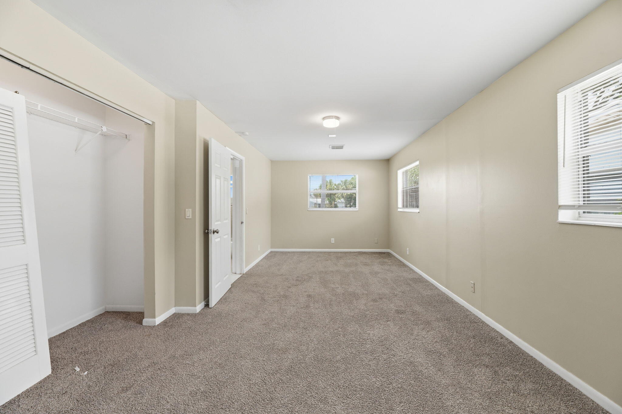 PALM BEACH GARDENS ESTATES - Residential