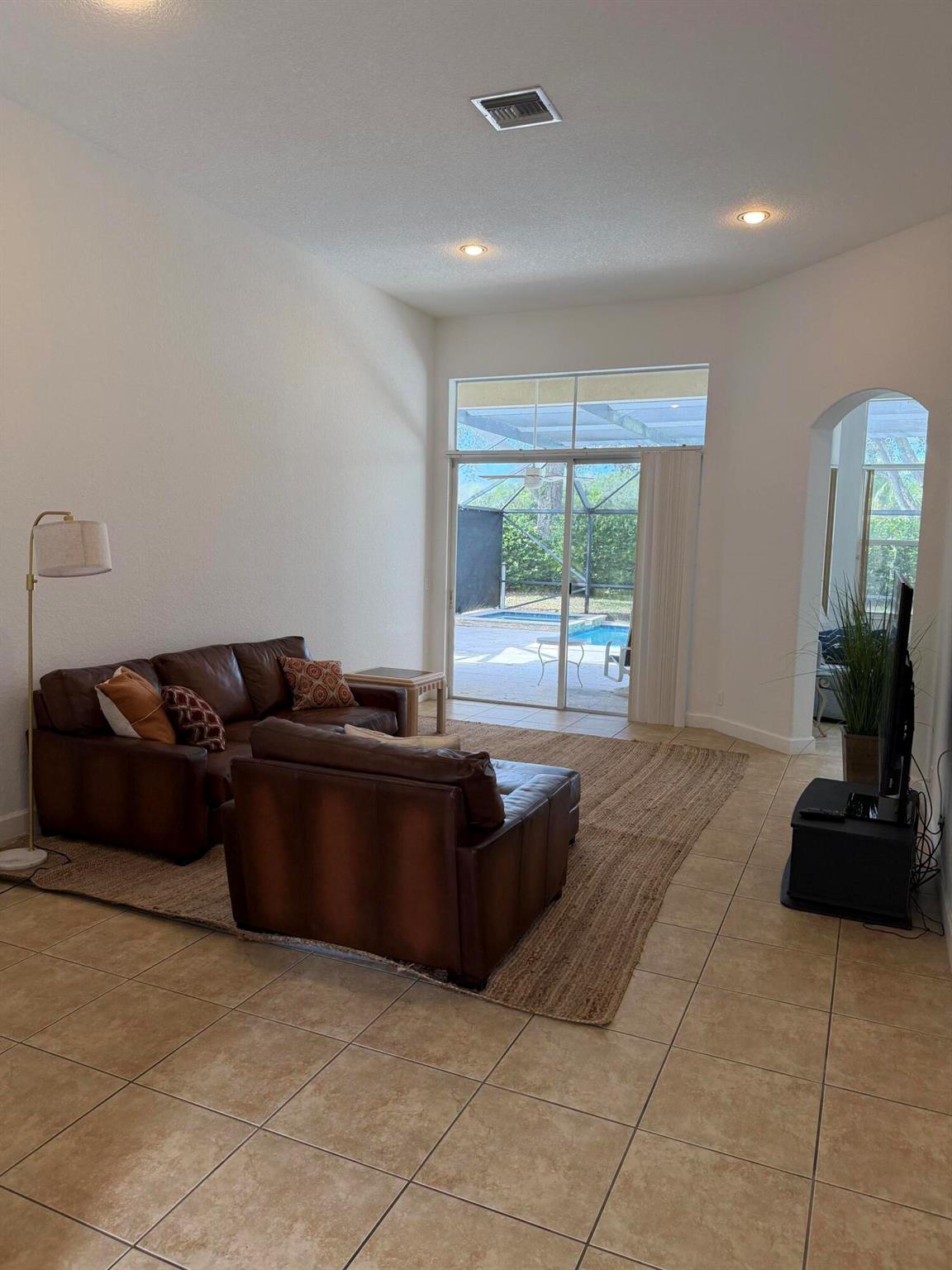 FIELDSTONE - Residential Lease