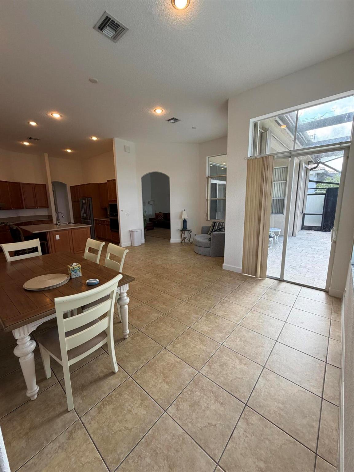 FIELDSTONE - Residential Lease