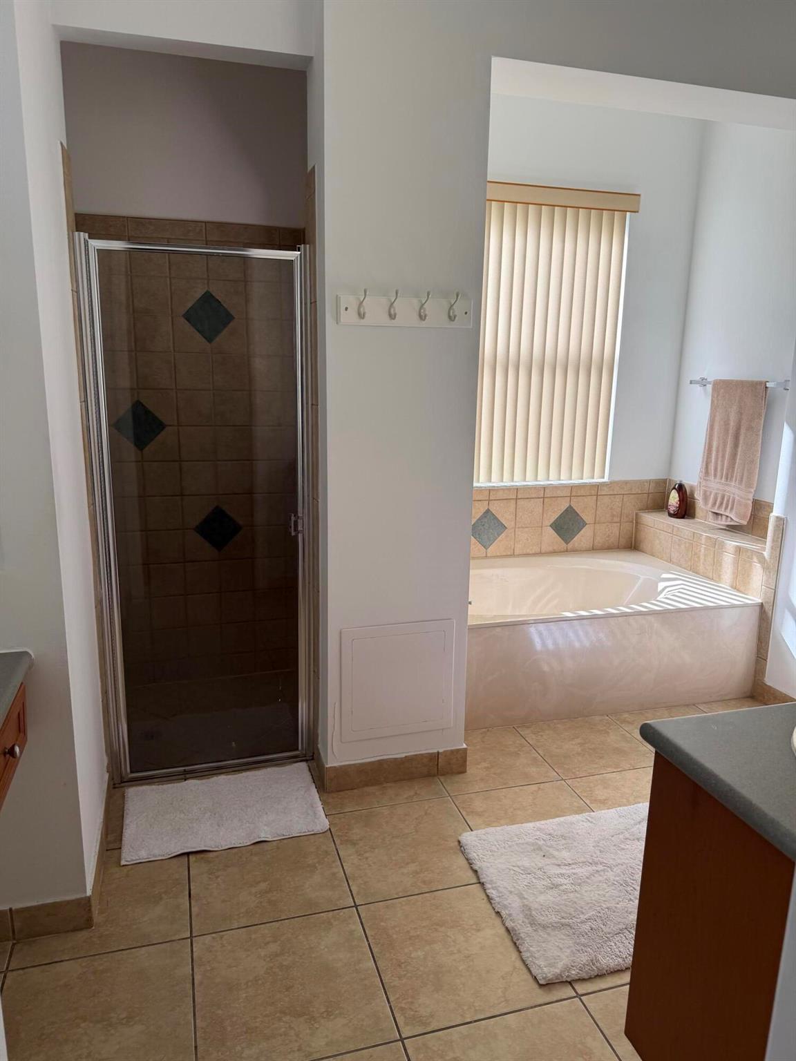 FIELDSTONE - Residential Lease