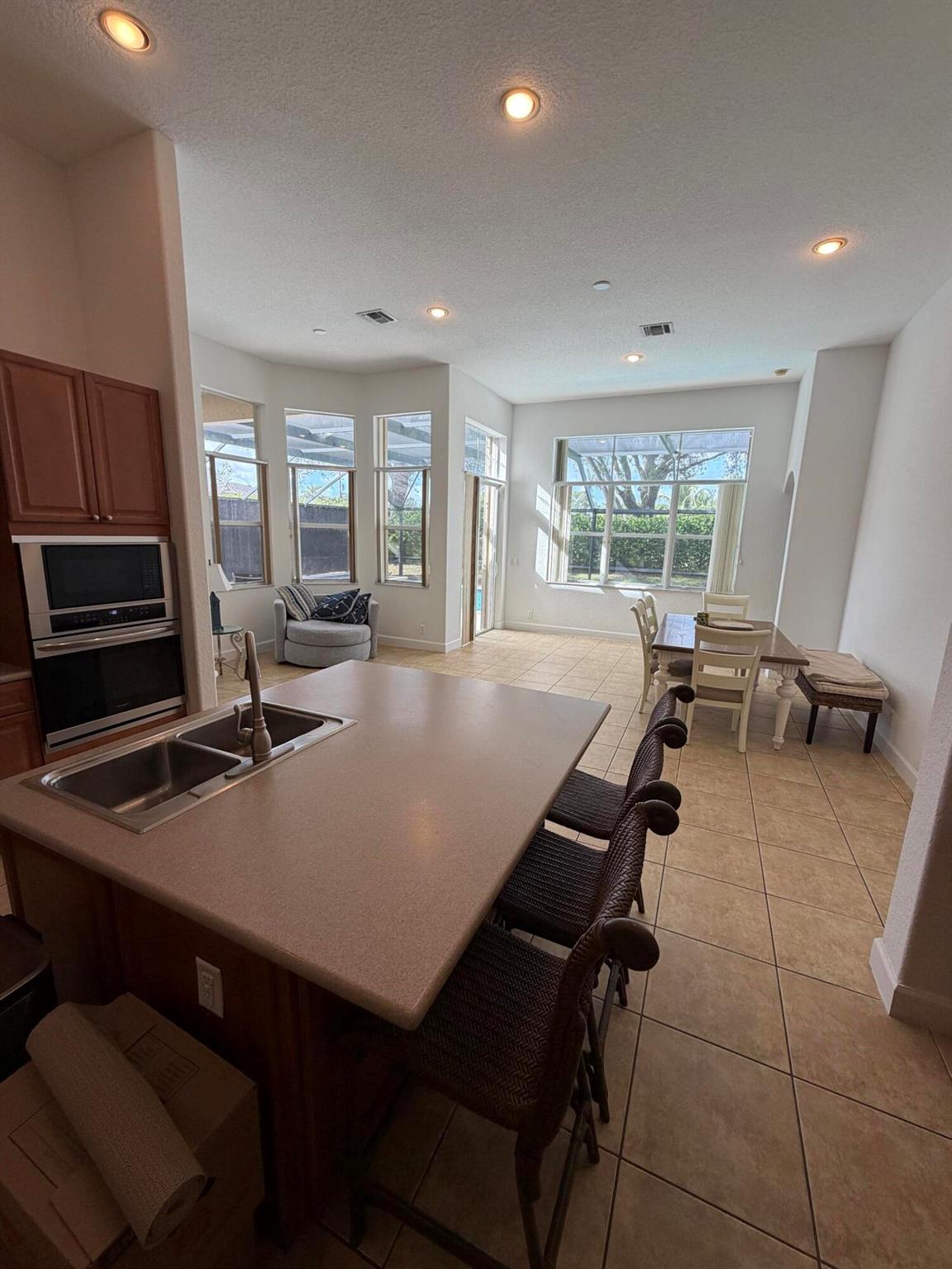 FIELDSTONE - Residential Lease