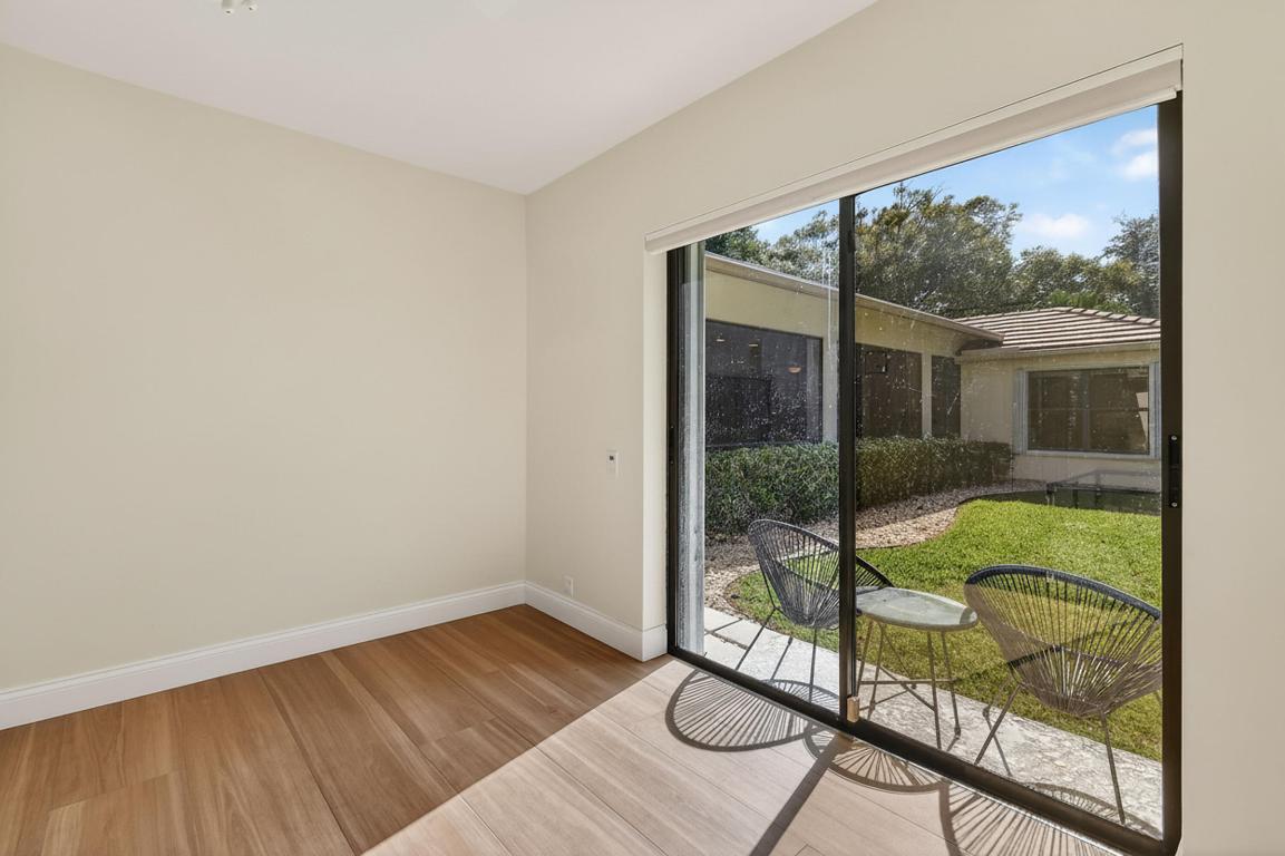 SHORES 3 - Residential