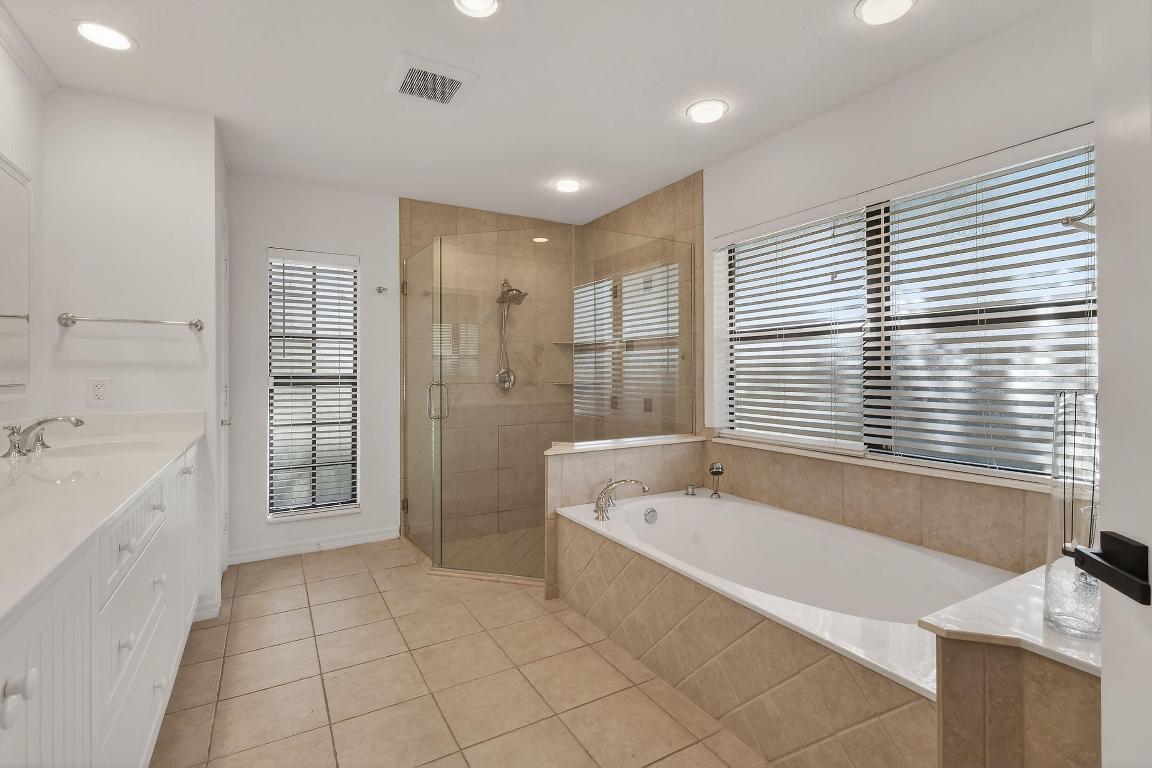 SHORES 3 - Residential