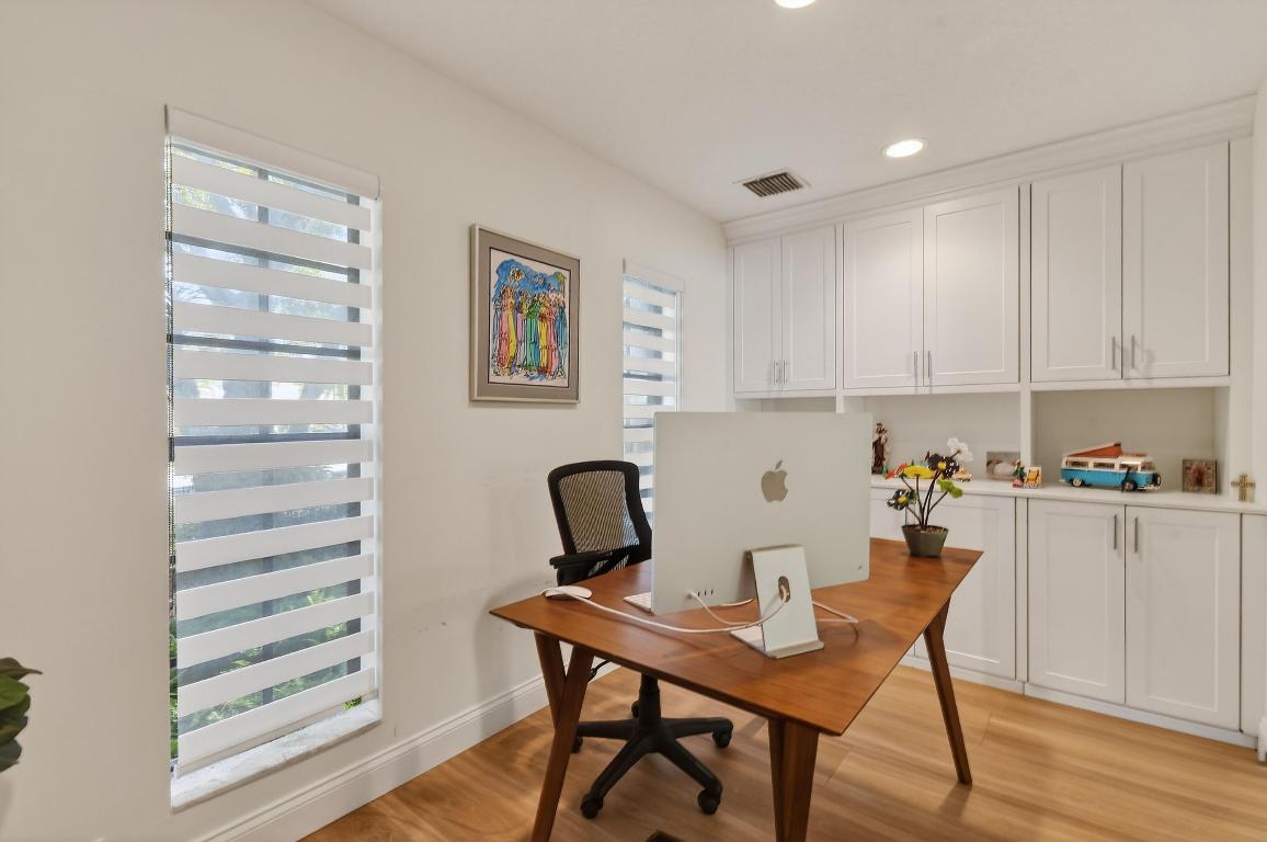 SHORES 3 - Residential