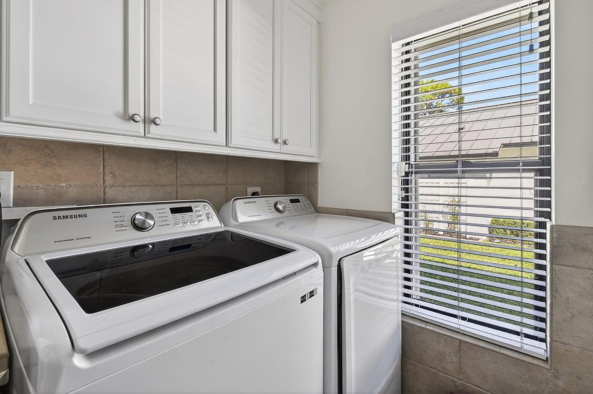 SHORES 3 - Residential