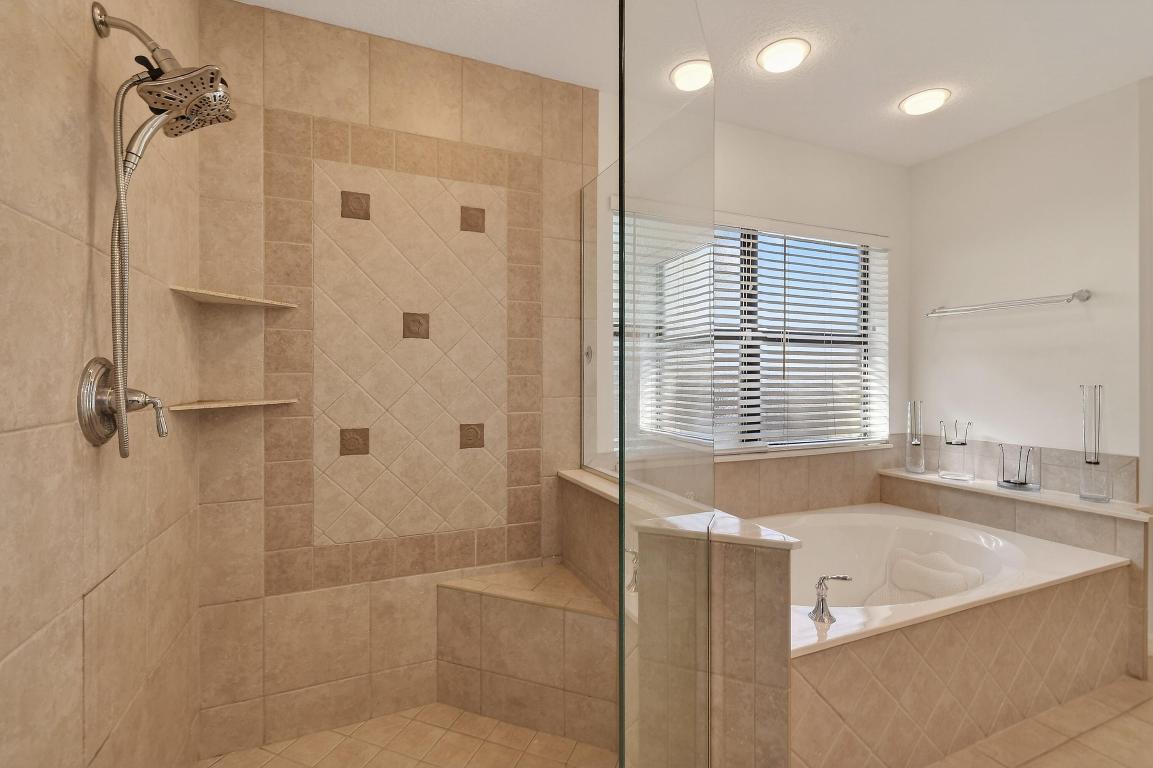 SHORES 3 - Residential