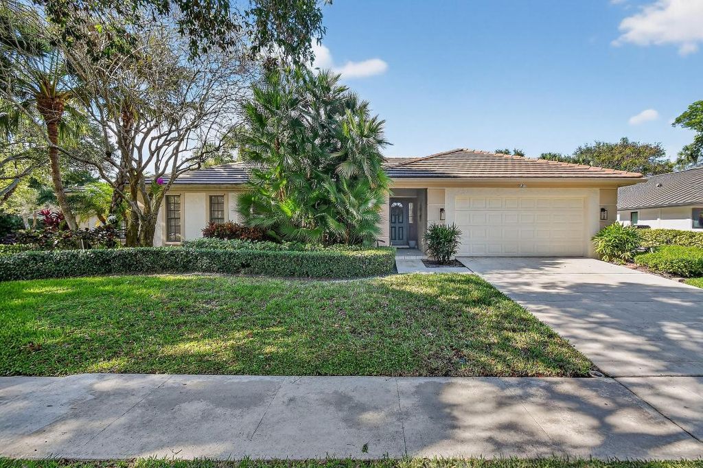 Photo of 6701 Winding Lake Drive, Jupiter, FL 33458 (MLS # R11155622)