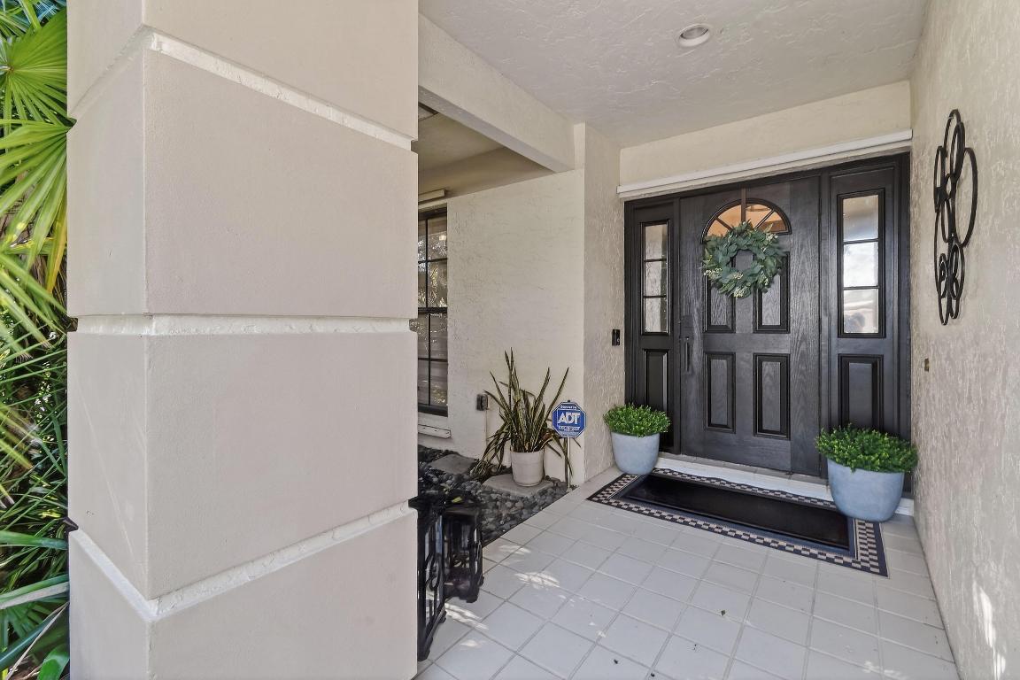 SHORES 3 - Residential