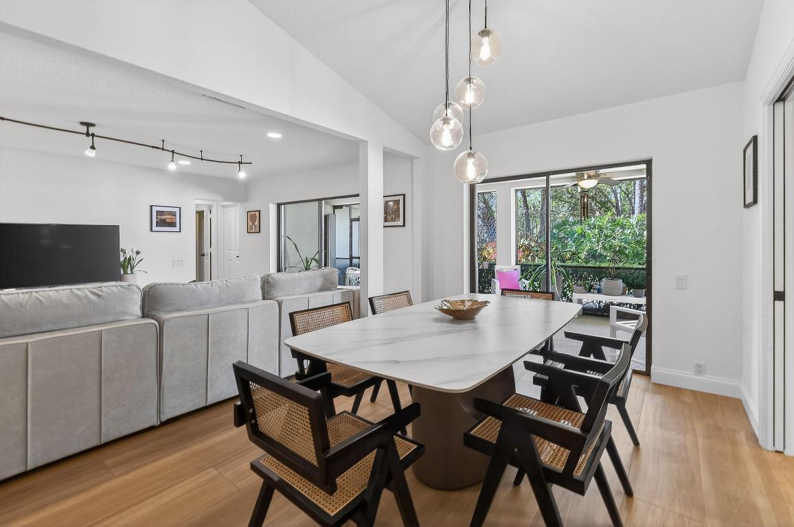 SHORES 3 - Residential