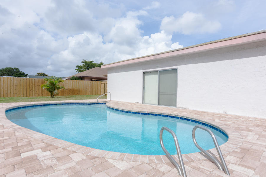 Flamango Lake - Residential