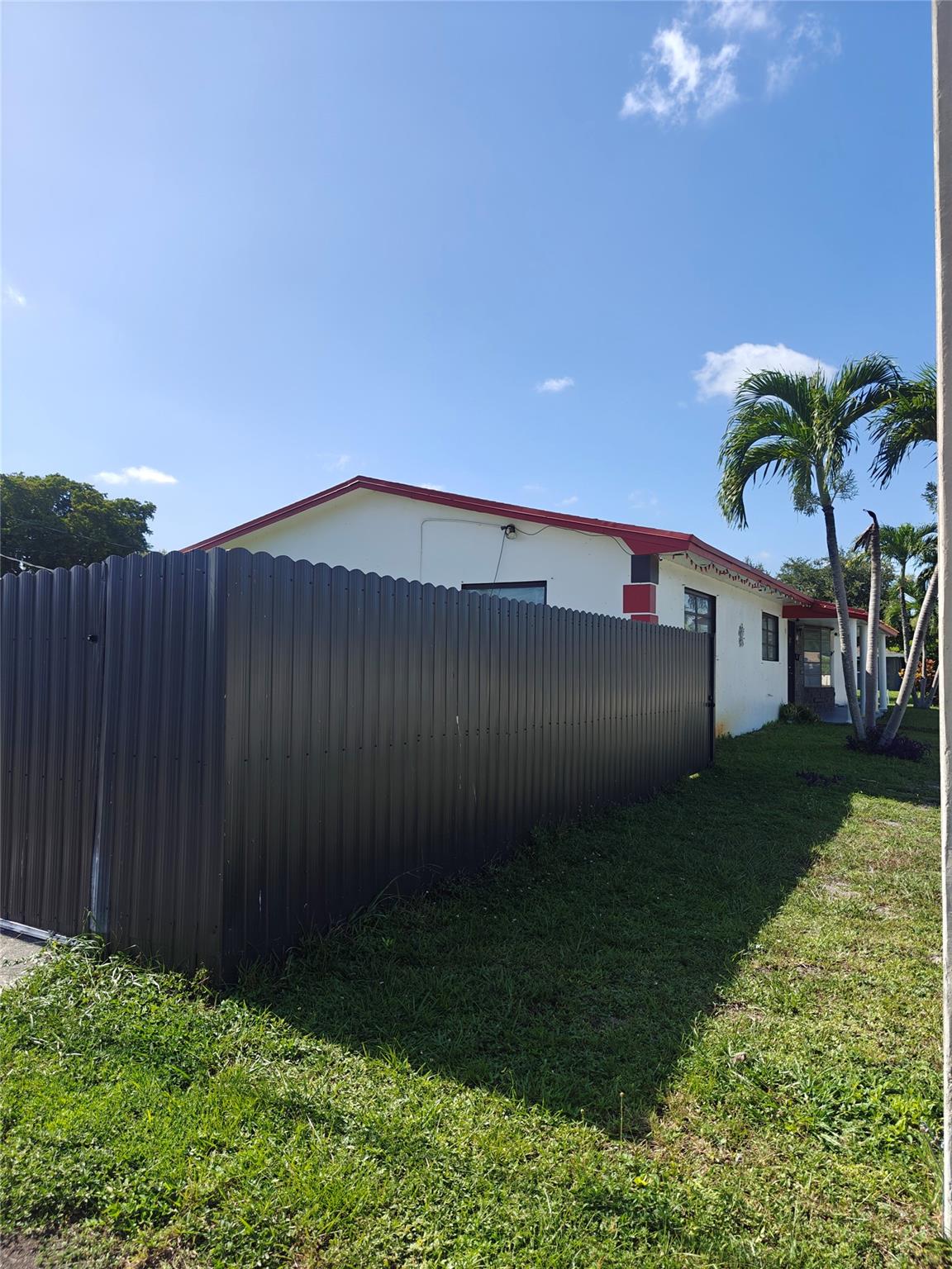 600 S 46th Ave