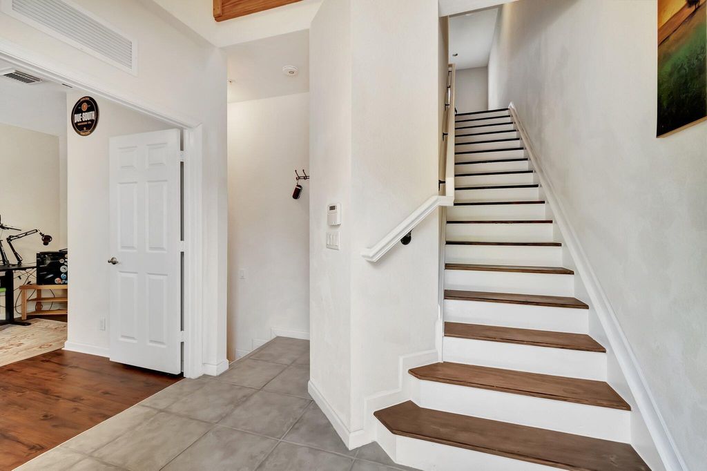 Photo of 3193 N Oasis Drive, Boynton Beach, FL 33426 (MLS # R11042290)