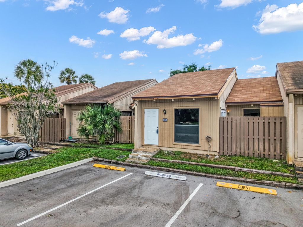 Photo of 2026 SW 81st Way, Davie, FL 33324 (MLS # B26020293)