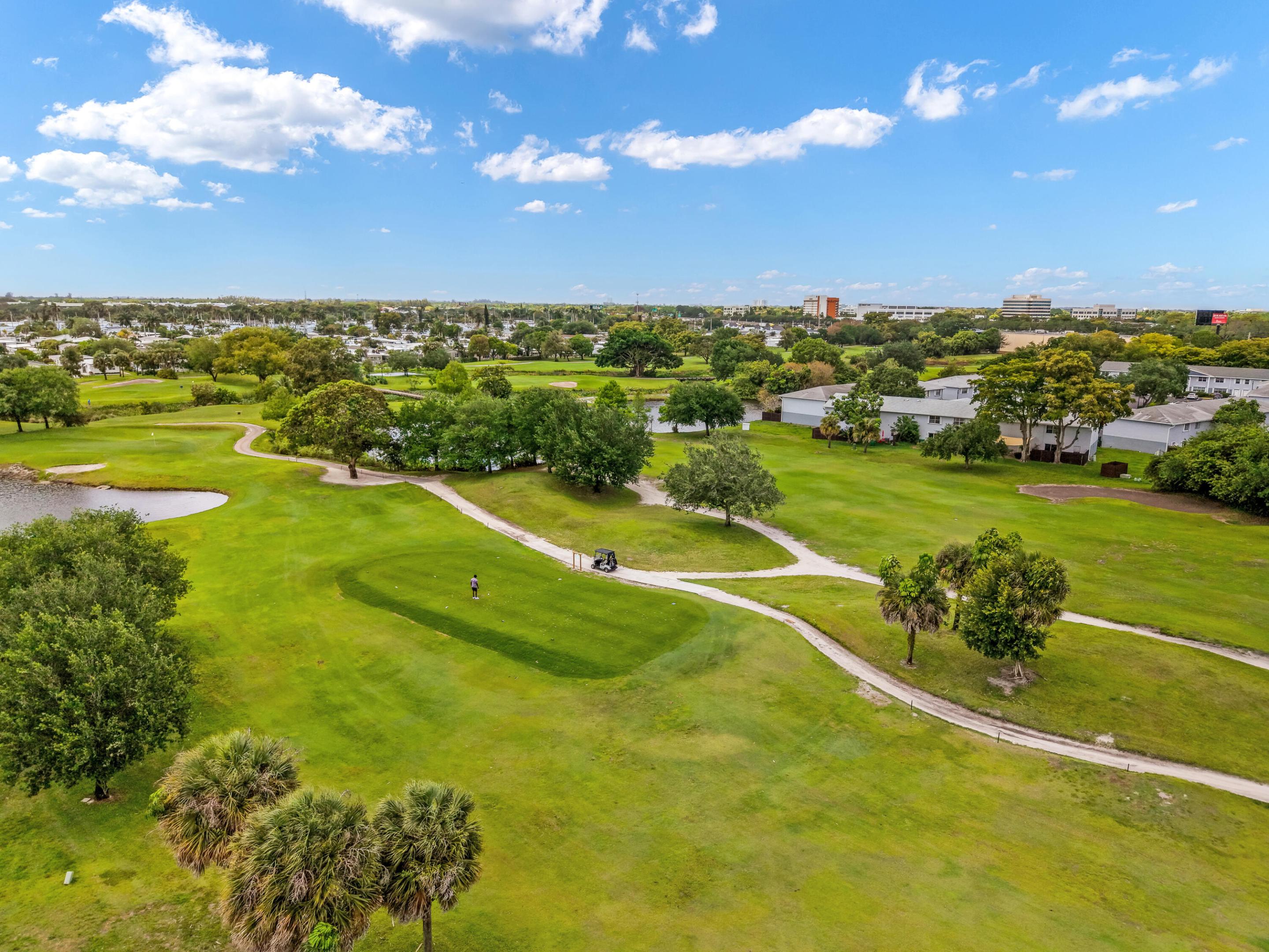 ARROWHEAD GOLF & TENNIS CLUB - Residential