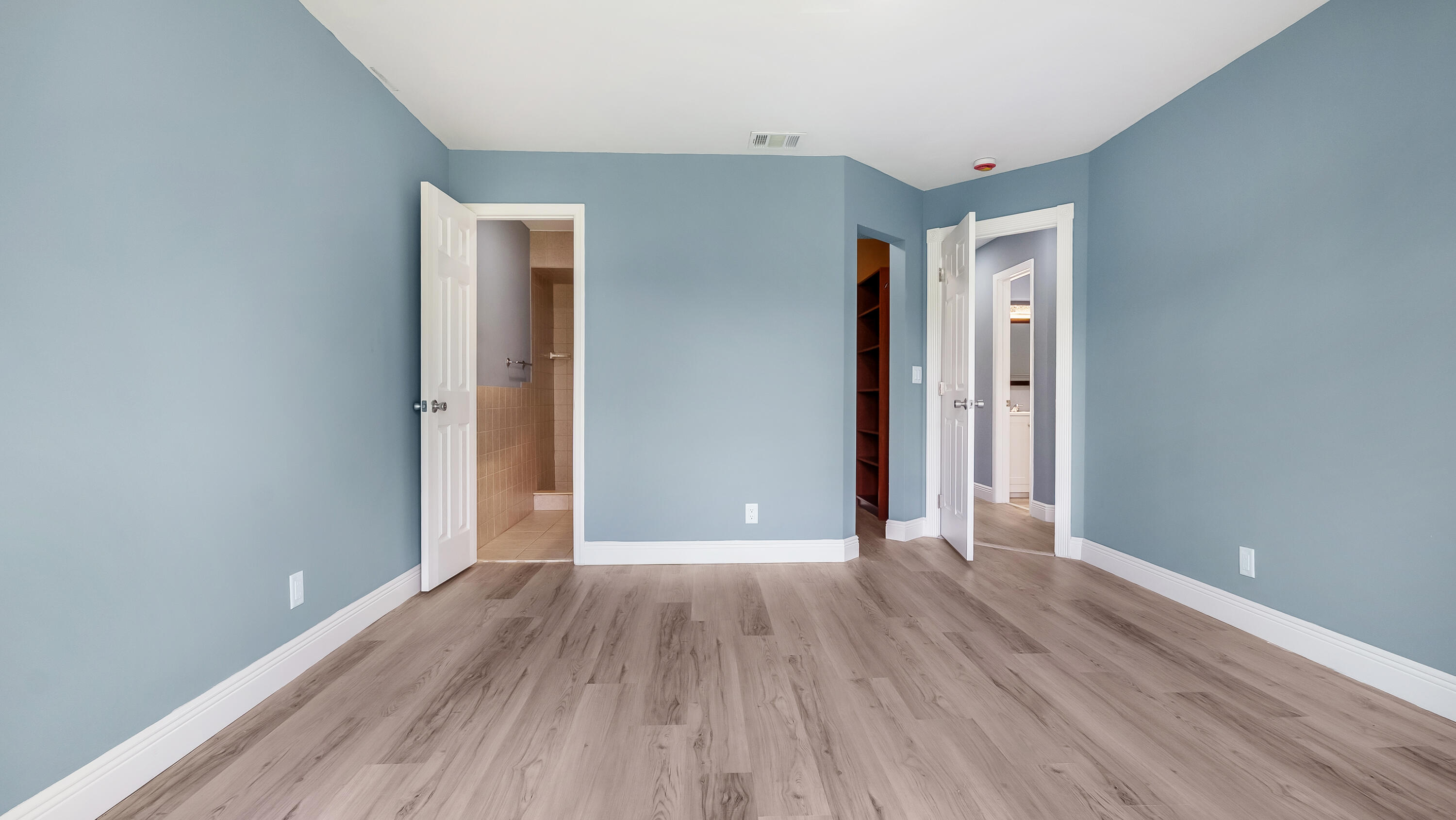 ARROWHEAD GOLF & TENNIS CLUB - Residential