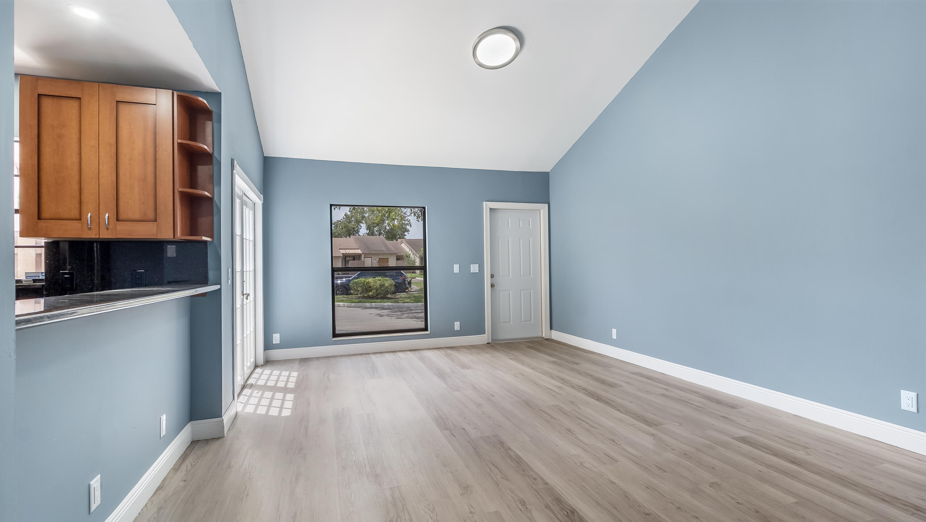 ARROWHEAD GOLF & TENNIS CLUB - Residential