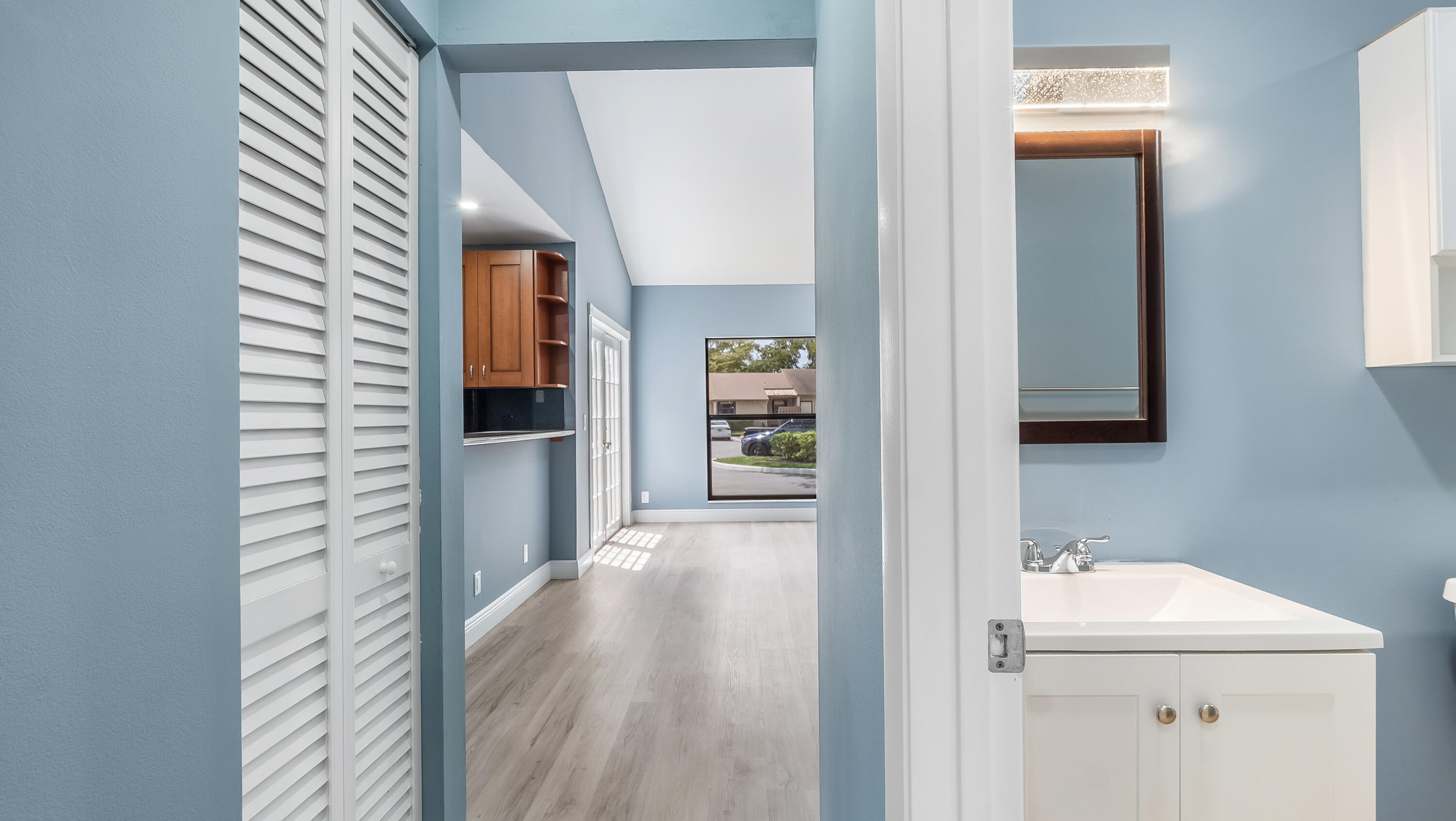 ARROWHEAD GOLF & TENNIS CLUB - Residential