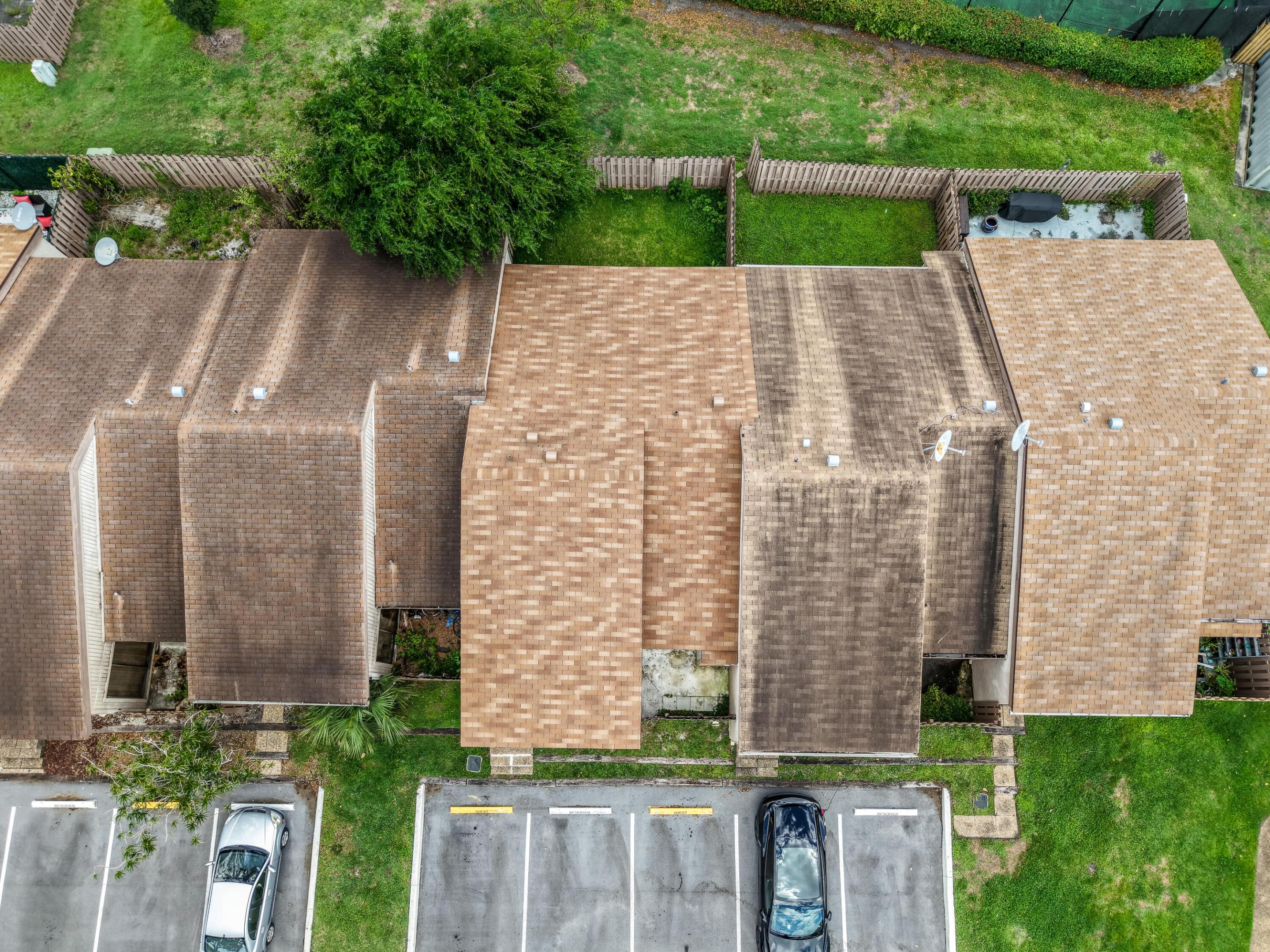 ARROWHEAD GOLF & TENNIS CLUB - Residential