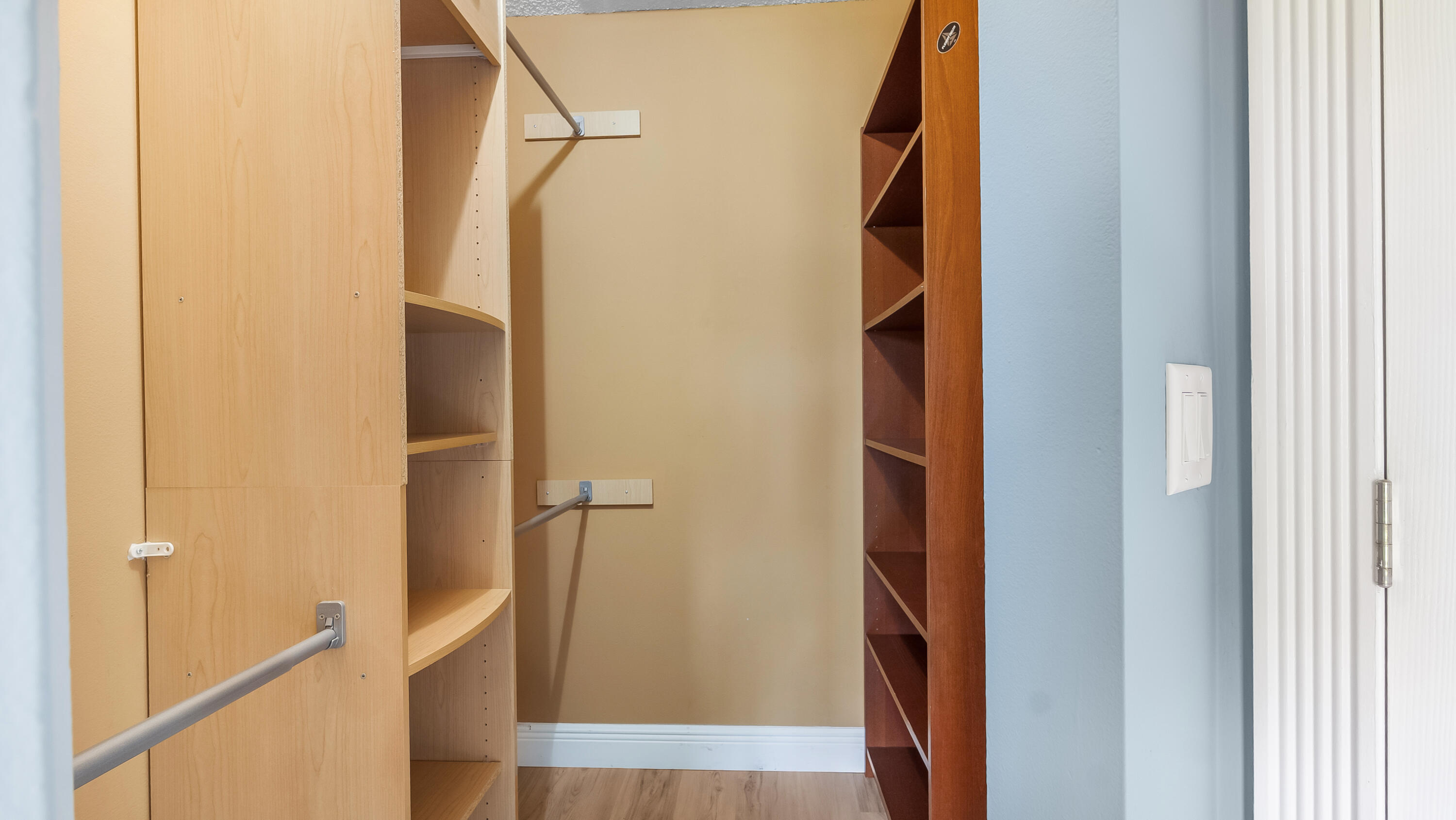 ARROWHEAD GOLF & TENNIS CLUB - Residential