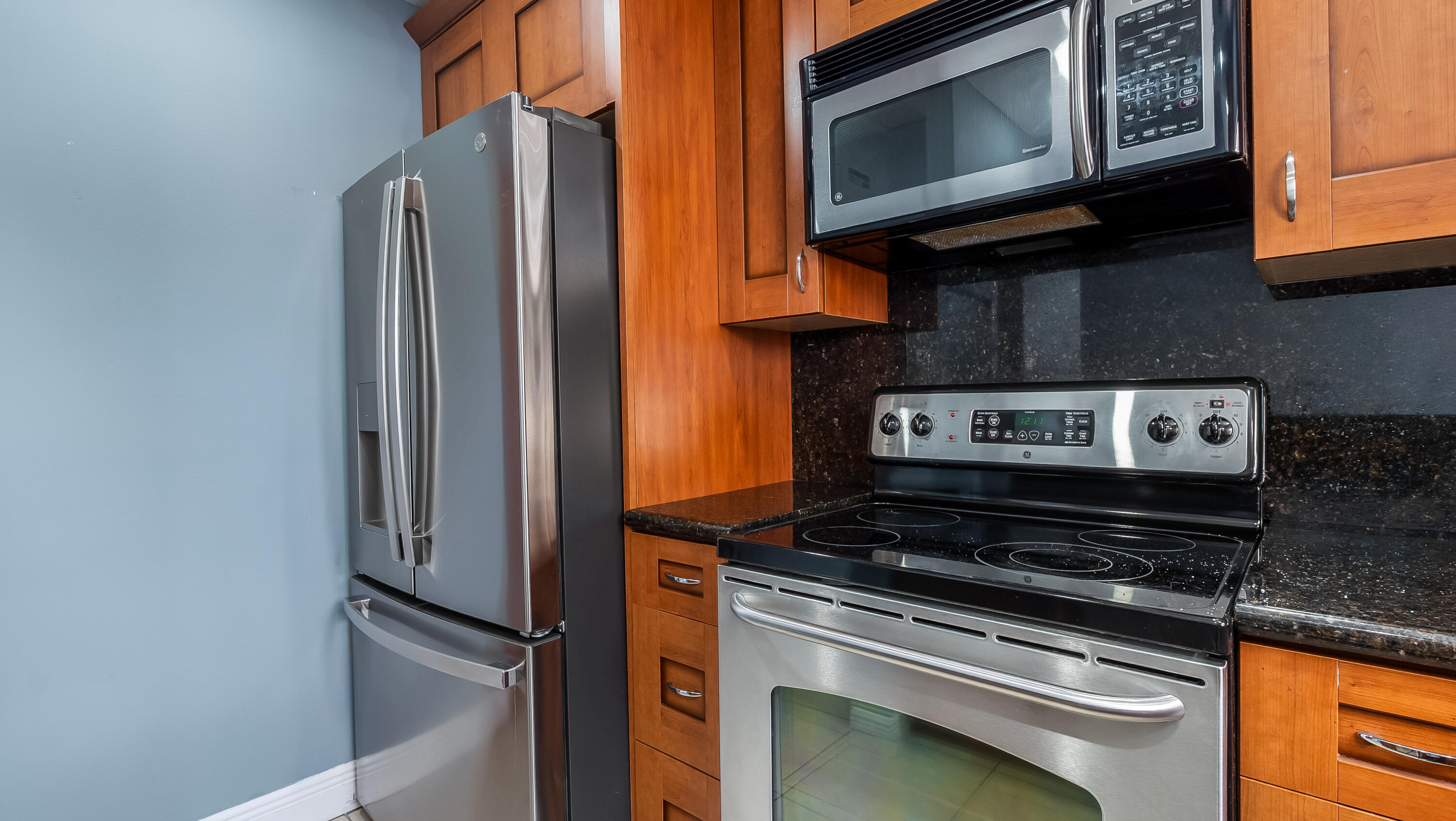 ARROWHEAD GOLF & TENNIS CLUB - Residential