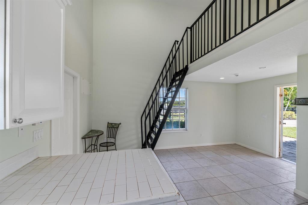 PALM BEACH POINT EAST - Residential