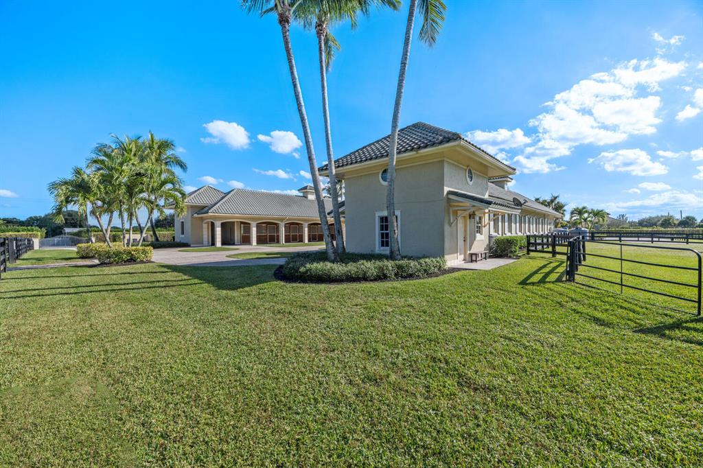 PALM BEACH POINT EAST - Residential