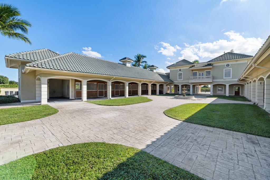 PALM BEACH POINT EAST - Residential