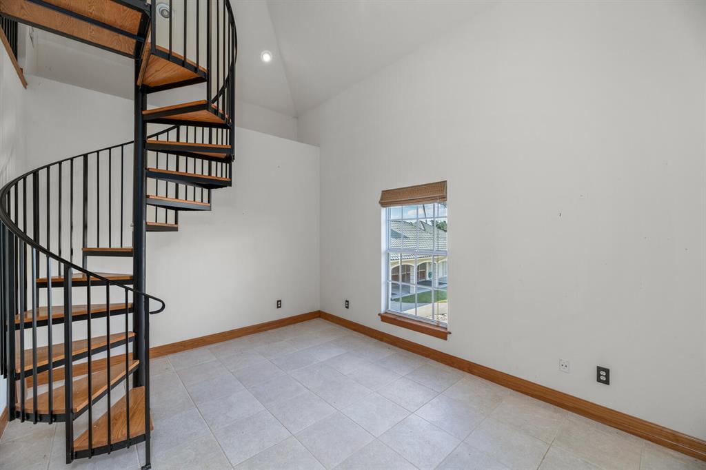 PALM BEACH POINT EAST - Residential