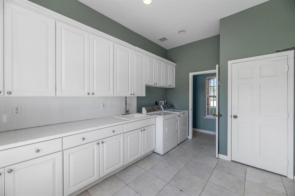 PALM BEACH POINT EAST - Residential