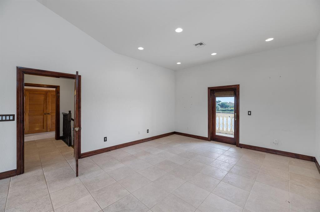 PALM BEACH POINT EAST - Residential