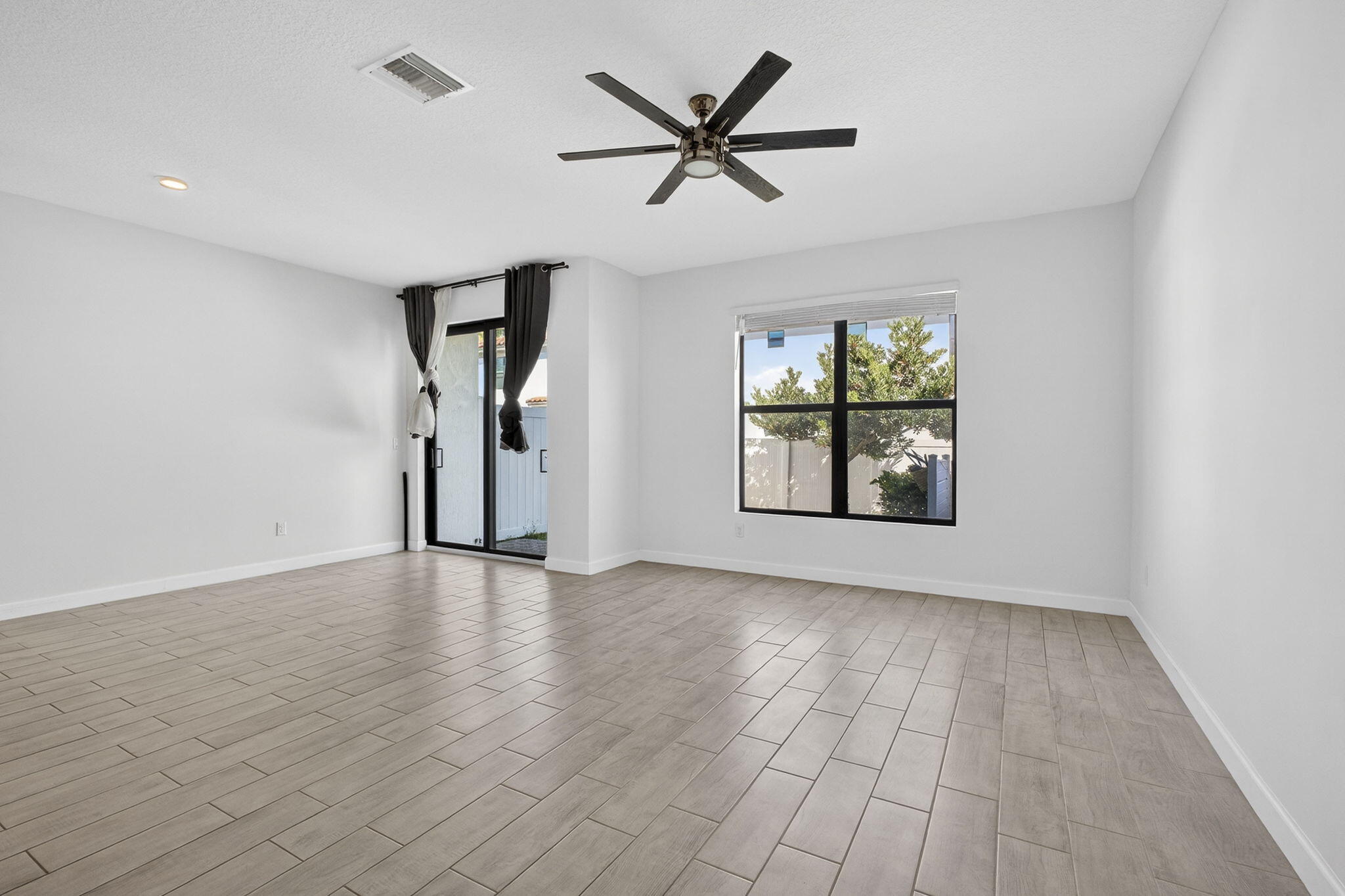 MEDITERRANEA - Residential Lease