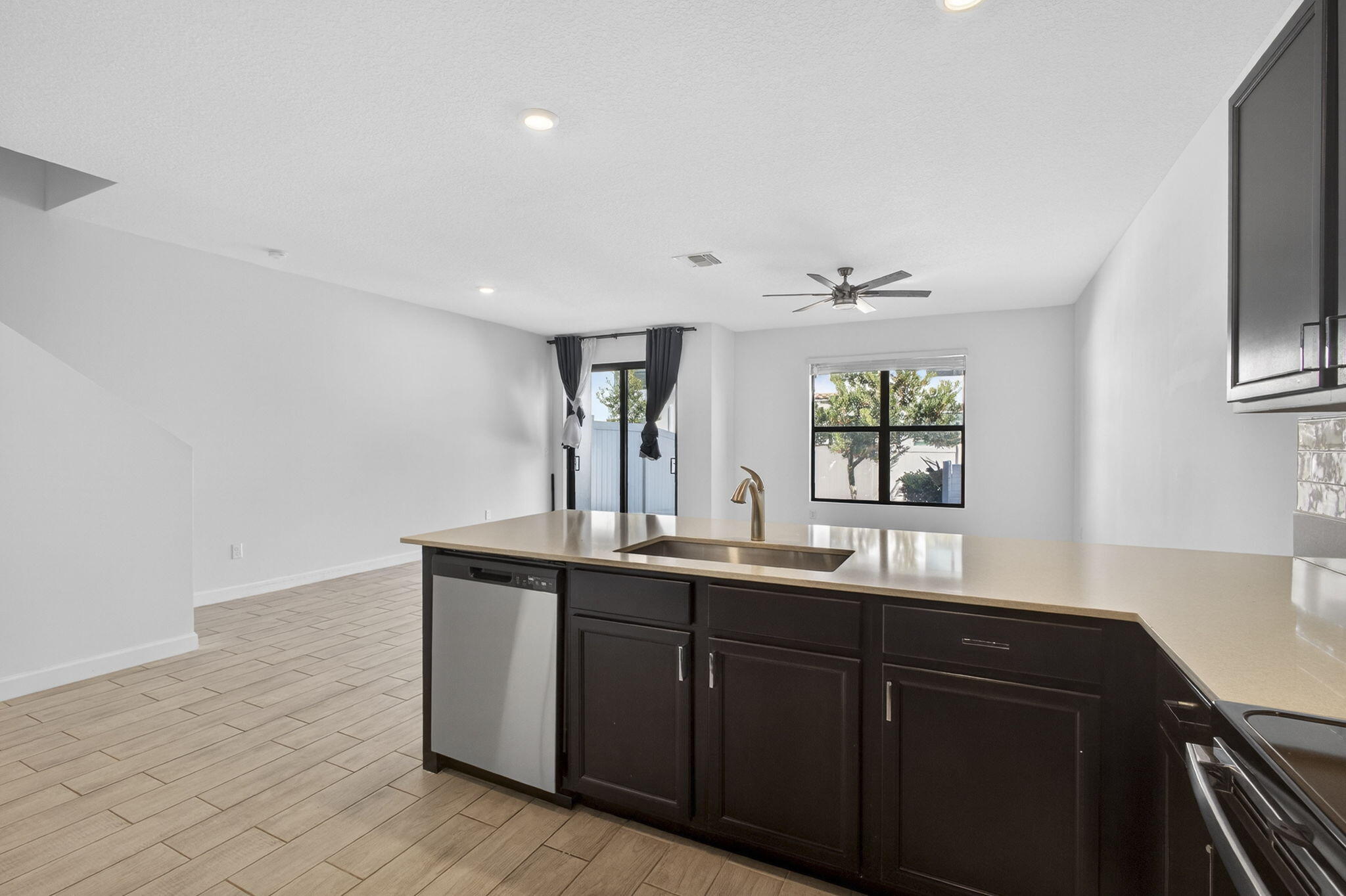 MEDITERRANEA - Residential Lease