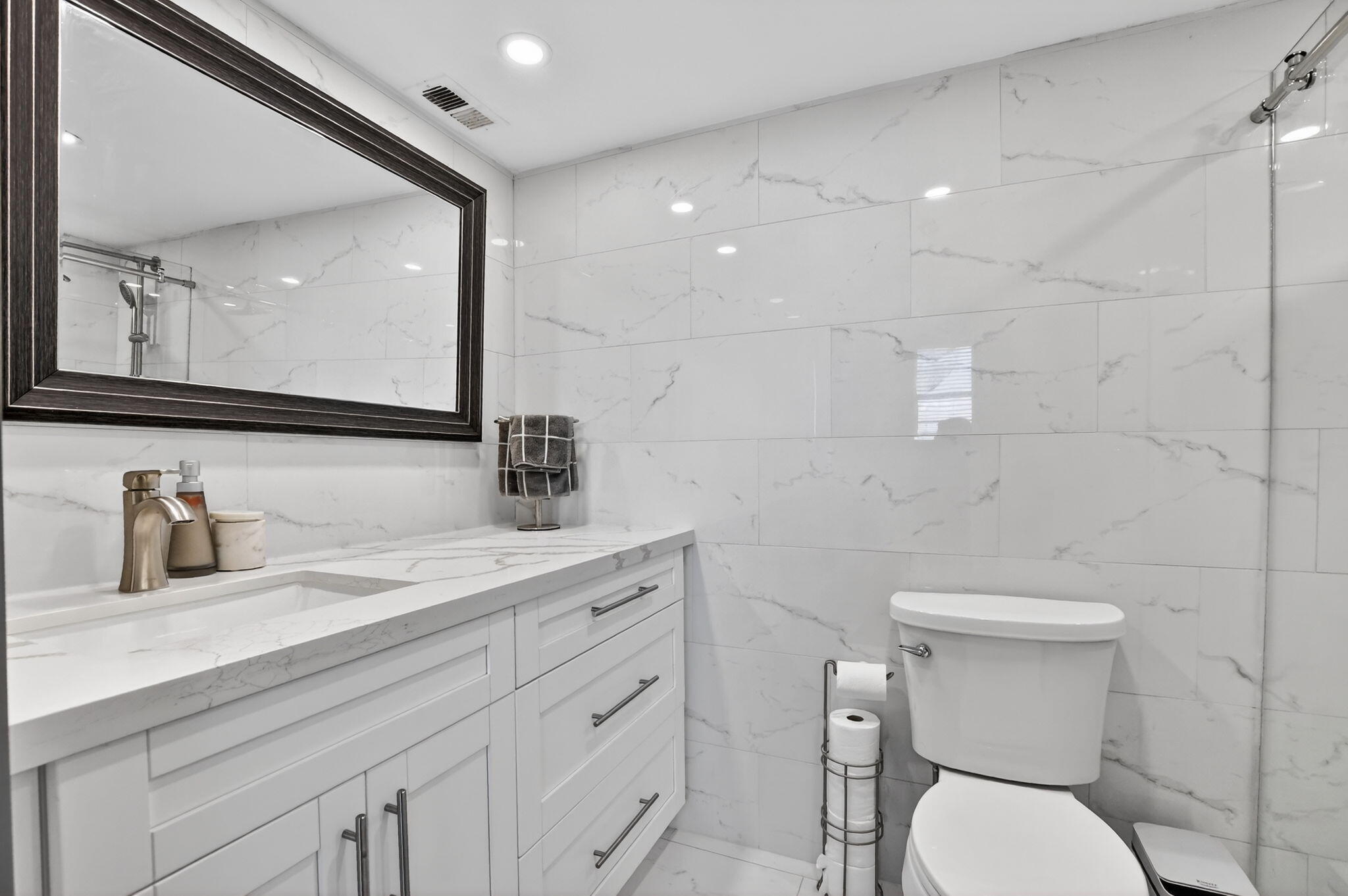 BOCA TEECA CONDO 3 - Residential