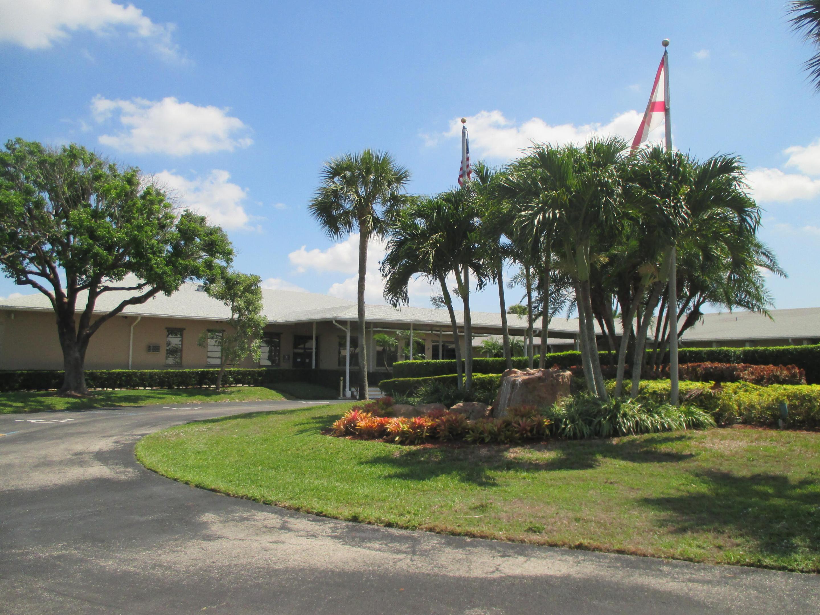 CYPRESS LAKES - Residential