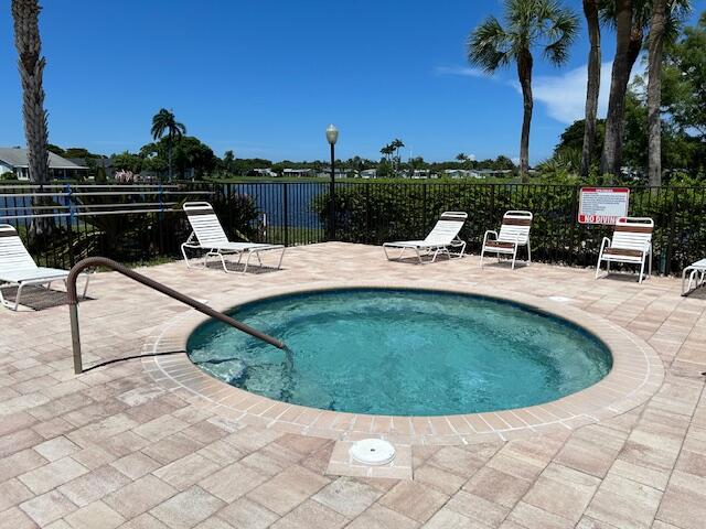 CYPRESS LAKES - Residential