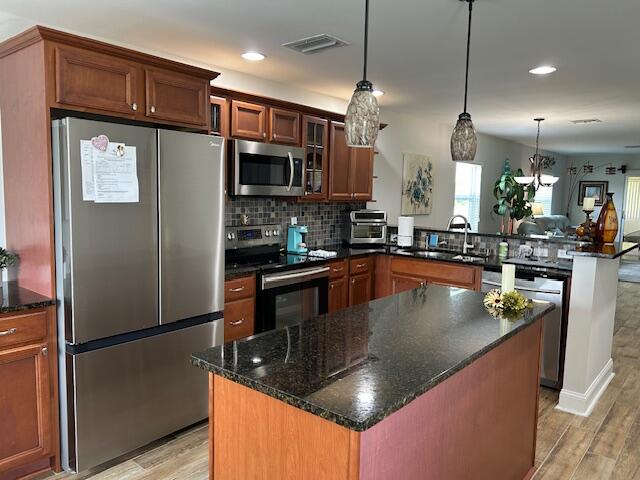 CYPRESS LAKES - Residential