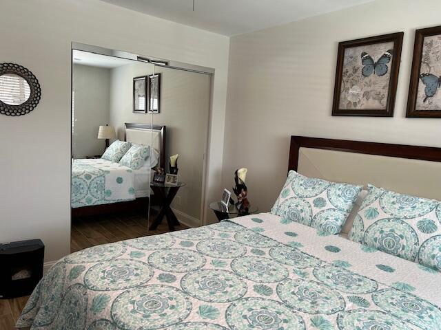 CYPRESS LAKES - Residential