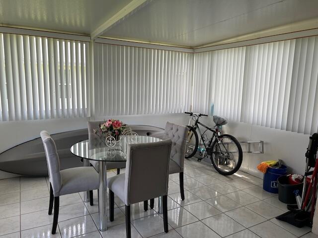 CYPRESS LAKES - Residential