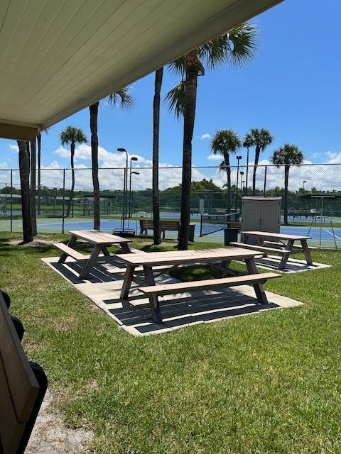 CYPRESS LAKES - Residential