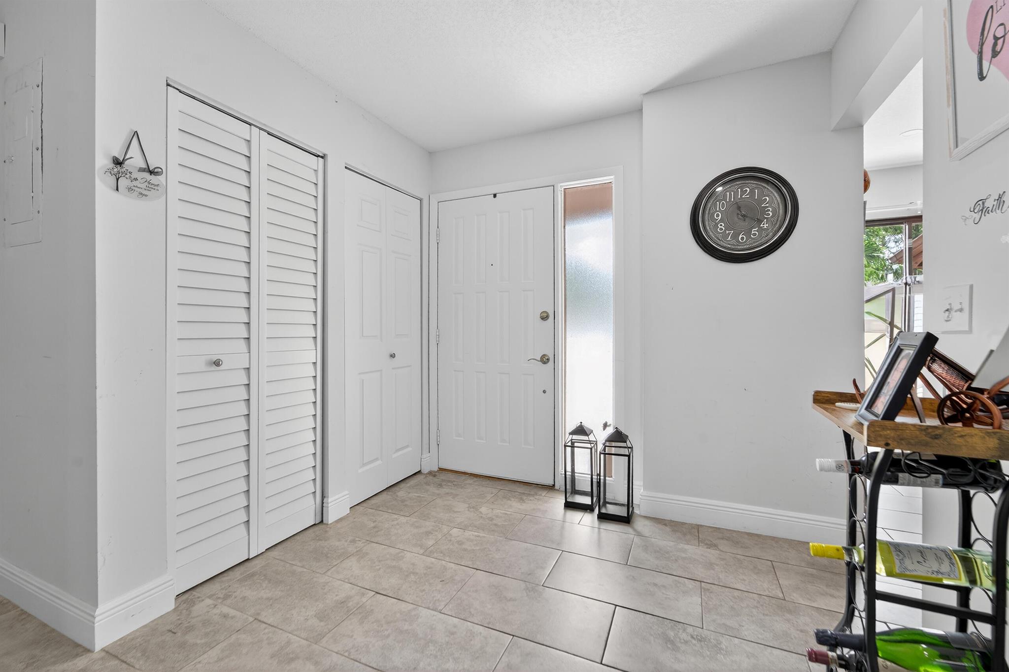 Stunning well maintained 2 bedrooms, 2 bath townhome located in a very sought after 55 yrs plus community. This spacious townhome was recently renovated and features, large bedrooms, tiled flooring throughout, knockdown ceilings, high-hat lighting, granite countertops, stainless steel appliances, new a/c, new wiring and a screened in porch. The community features pool, clubhouse, gym and is conveniently located within walking distance to the park, shopping and dining. This is a must see!