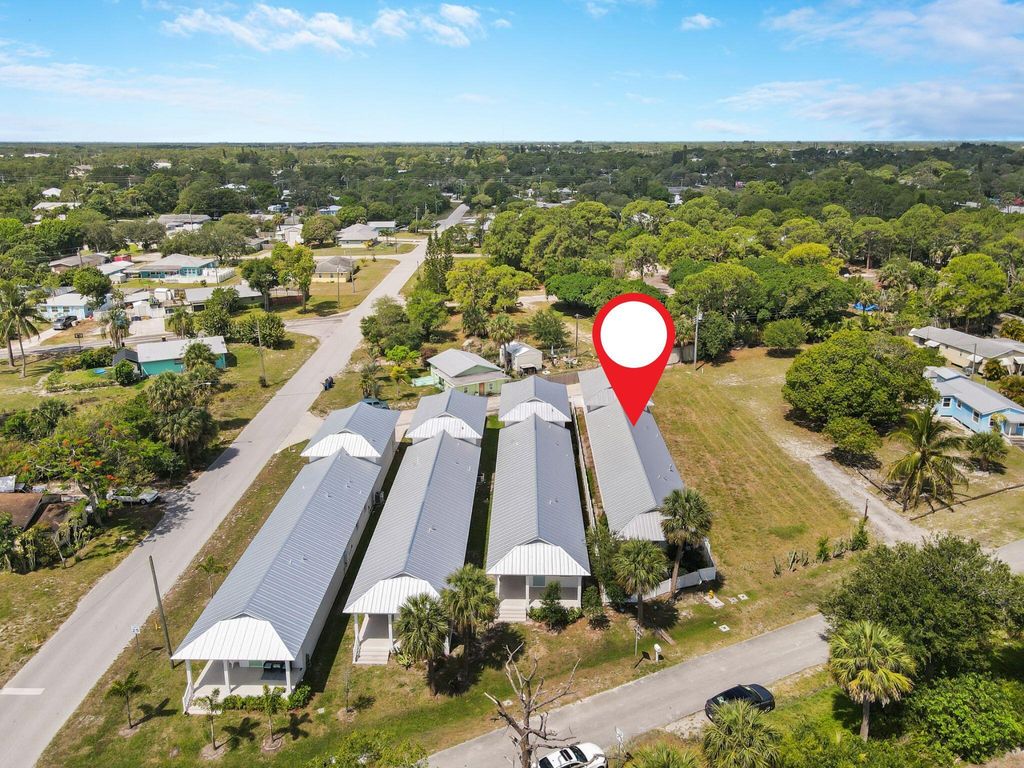 Photo of 4980 SE Railway Avenue, Stuart, FL 34997 (MLS # R11101929)