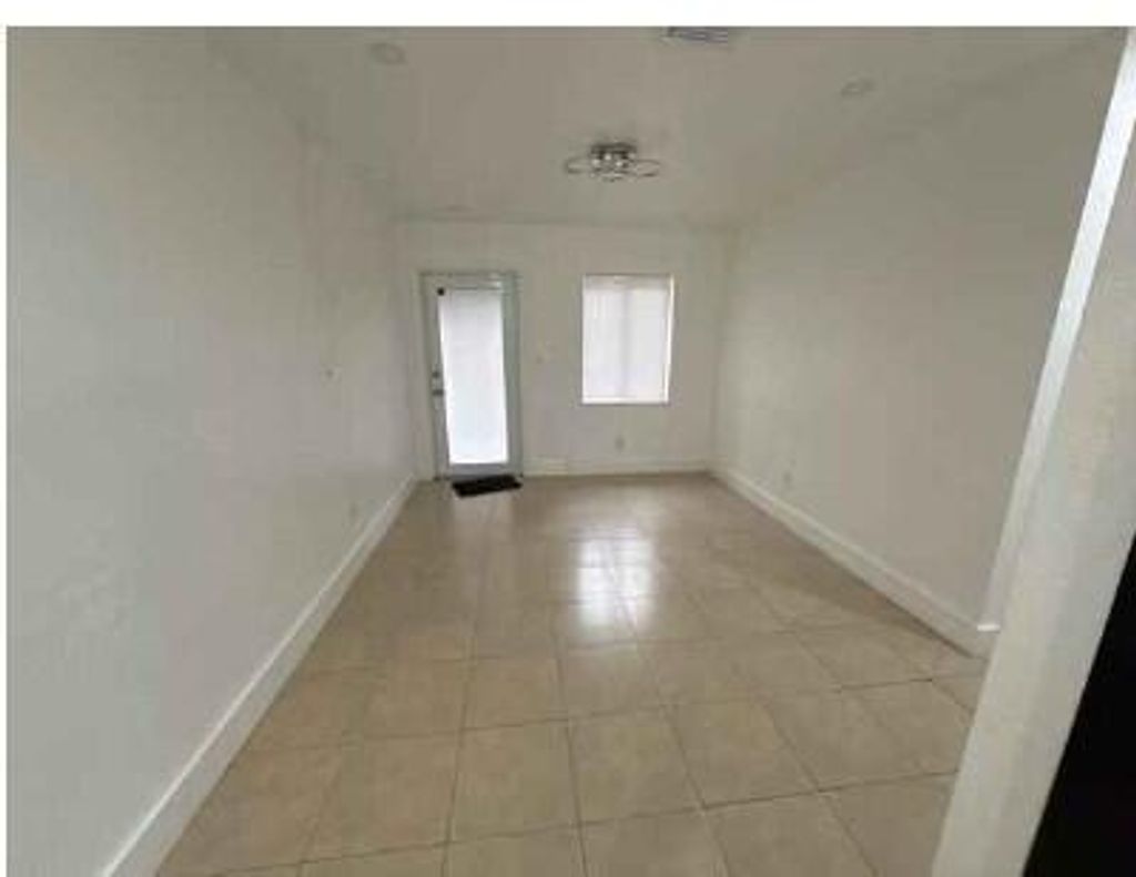 Photo of 2209 NW 6th Street #1, Fort Lauderdale, FL 33311 (MLS # B26021274)