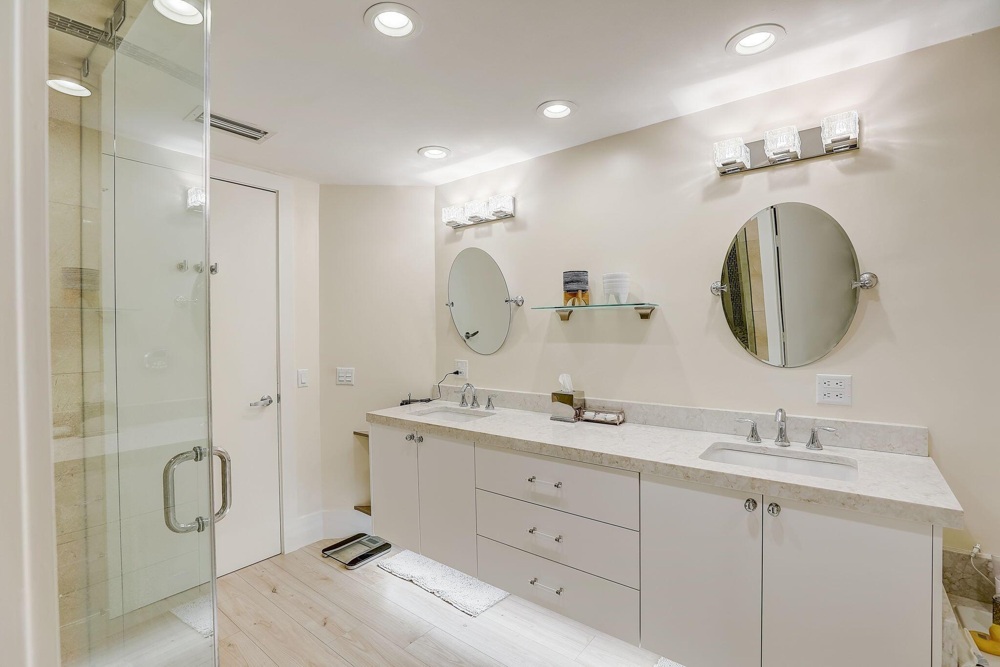 WATERFRONT ON THE OCEAN A - Residential