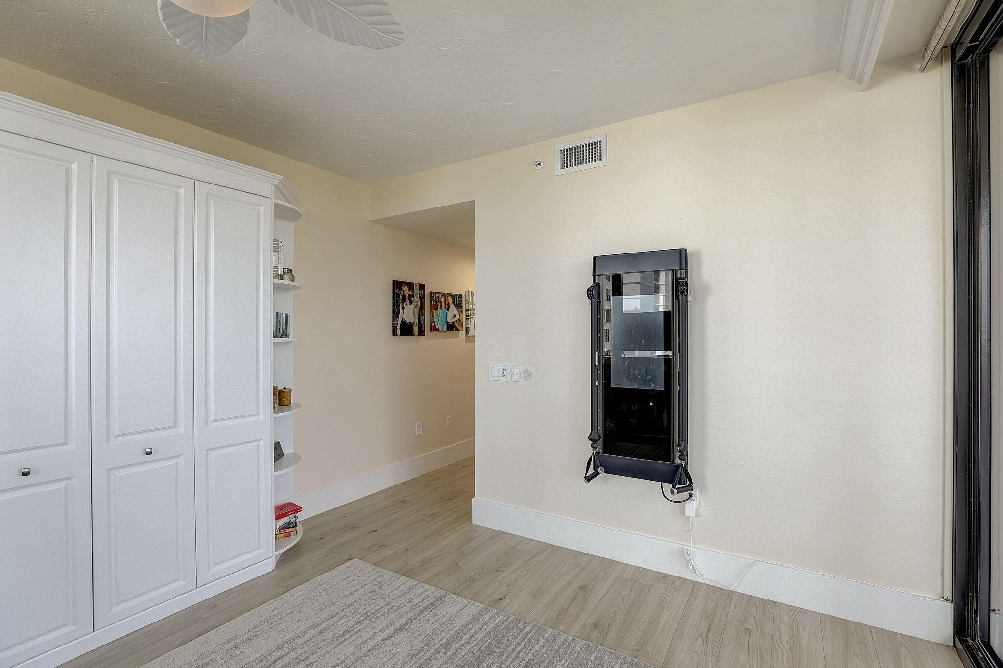 WATERFRONT ON THE OCEAN A - Residential