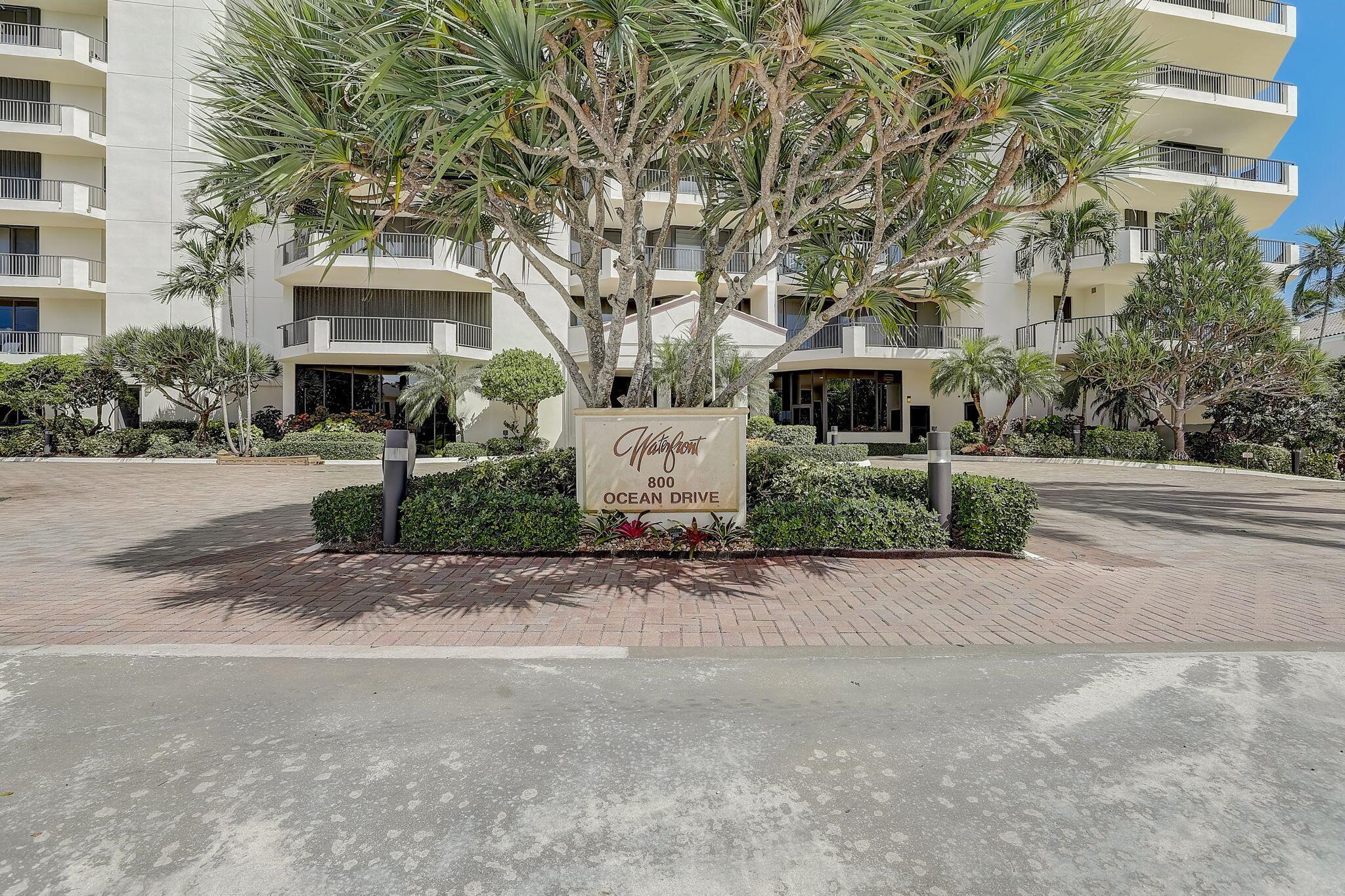 WATERFRONT ON THE OCEAN A - Residential