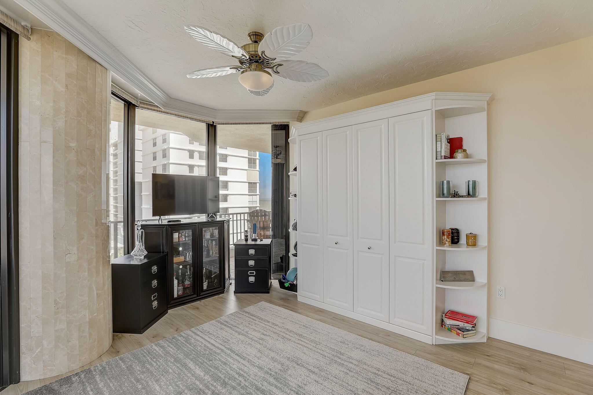 WATERFRONT ON THE OCEAN A - Residential